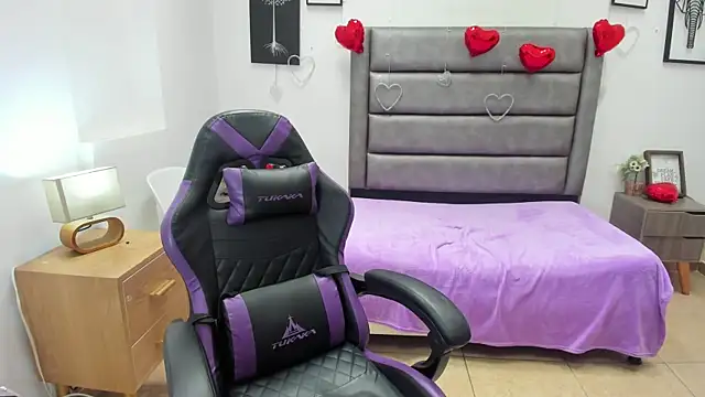 Tania Duque online show from 16, 4, 2026