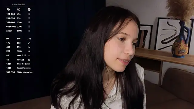 MayAgard online show from 20, 9, 2025