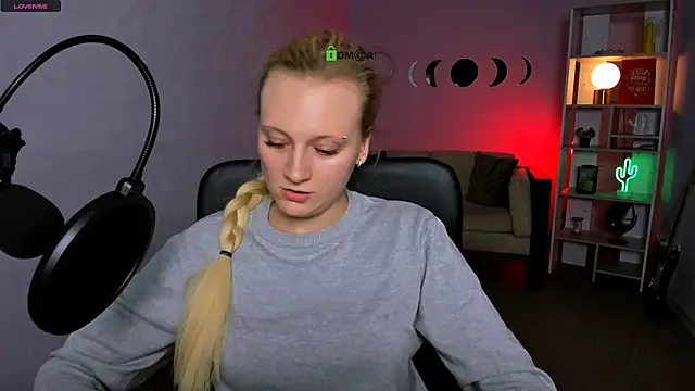 Snapshot of madam_uliis chatting on 29, 11, 2025 madam uliis online show from 29, 11, 2025