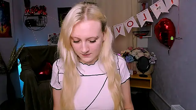 Snapshot of madam_uliis chatting on 16, 2, 2026 madam uliis online show from 16, 2, 2026