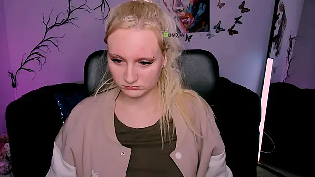 Snapshot of madam_uliis chatting on 15, 1, 2026 madam uliis online show from 15, 1, 2026