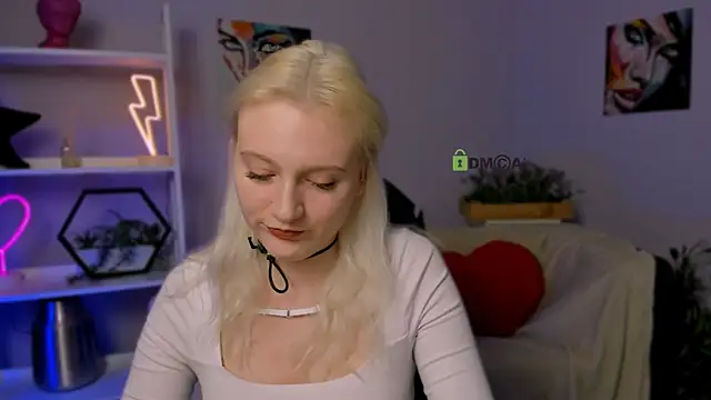 Snapshot of madam_uliis chatting on 18, 3, 2025 madam uliis online show from 18, 3, 2025