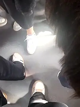 nicky andcamil online show from 21, 4, 2026