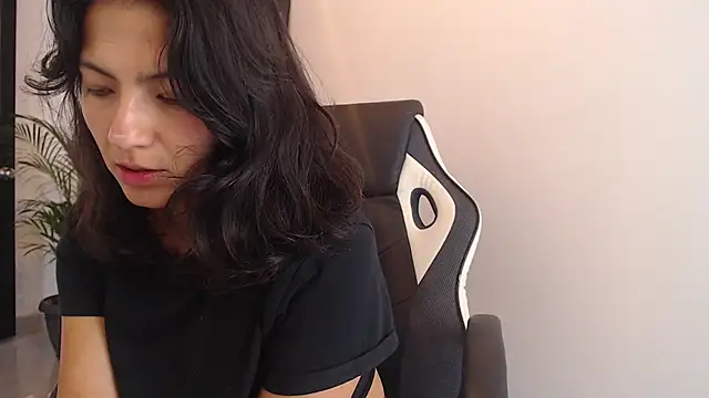 Snapshot of Asaray_T chatting on 31, 5, 2026 Asaray T online show from 31, 5, 2026