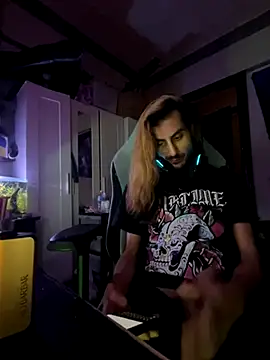 twink69Finger online show from 23, 9, 2025