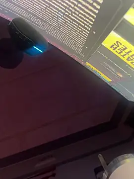 twink69Finger online show from 11, 11, 2025