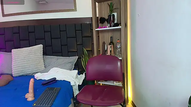 EllenaBoobs  online show from 31, 3, 2026