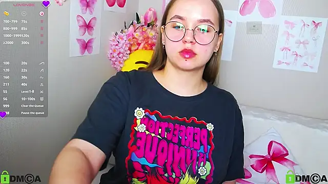 Lilysweet13 online show from 14, 9, 2025