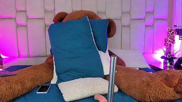 Daia Ortiz online show from 4, 2, 2026