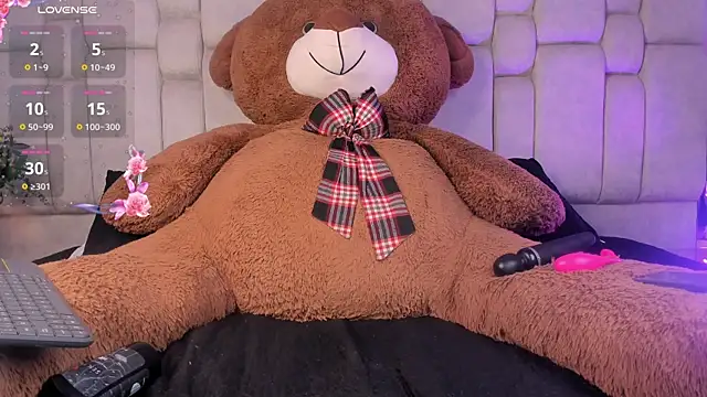 Daia Ortiz online show from 6, 10, 2025