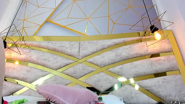 Sofiia Rossee  online show from 6, 1, 2026