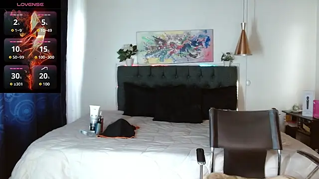 mia velvet1 online show from 25, 10, 2025