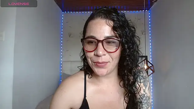 mia velvet1 online show from 31, 5, 2026