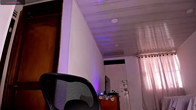 mia velvet1 online show from 20, 5, 2026