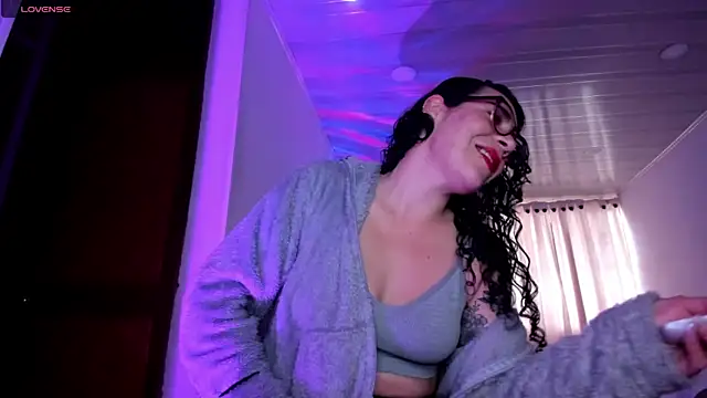 mia velvet1 online show from 3, 6, 2026