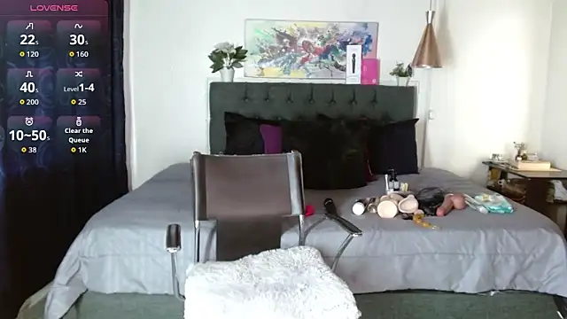 mia velvet1 online show from 5, 10, 2025