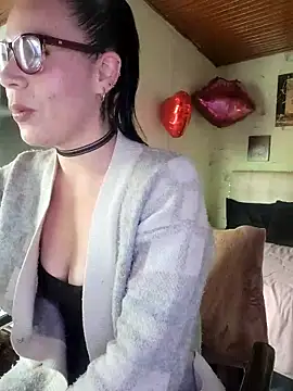 mia velvet1 online show from 2, 4, 2026