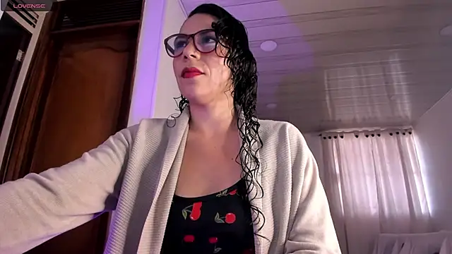mia velvet1 online show from 7, 5, 2026