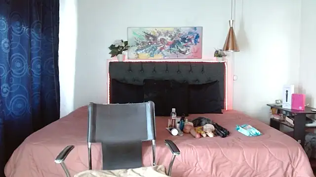 mia velvet1 online show from 21, 10, 2025