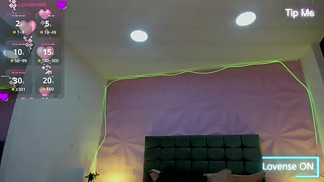 Snapshot of jenn_cg chatting on 14, 7, 2026 jenn cg online show from 14, 7, 2026