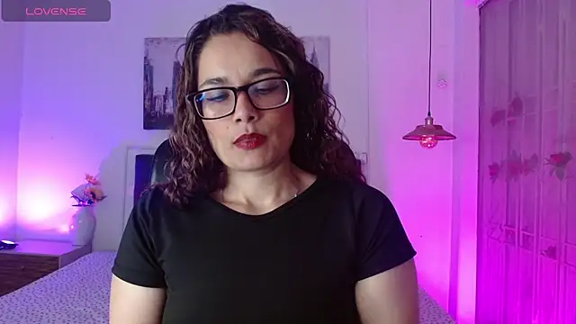 Snapshot of Rose_Thompson1 chatting on 14, 5, 2026 Rose Thompson1 online show from 14, 5, 2026