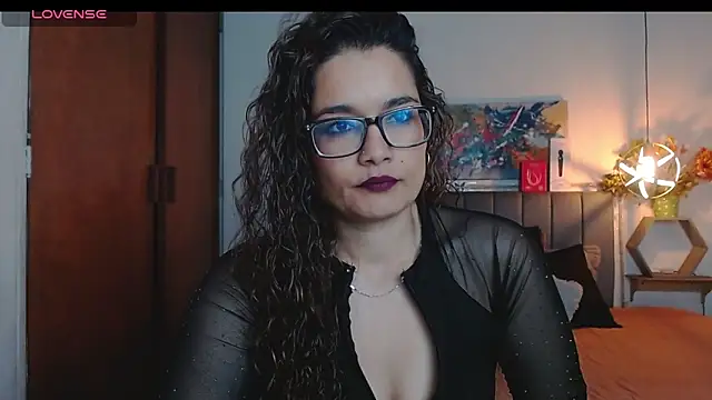 Rose Thompson1 online show from 29, 9, 2025