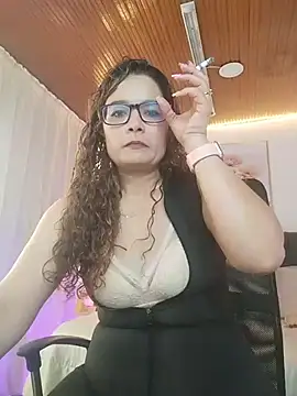 Snapshot of Rose_Thompson1 chatting on 5, 7, 2026 Rose Thompson1 online show from 5, 7, 2026