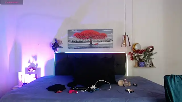 Rose Thompson1 online show from 15, 10, 2025