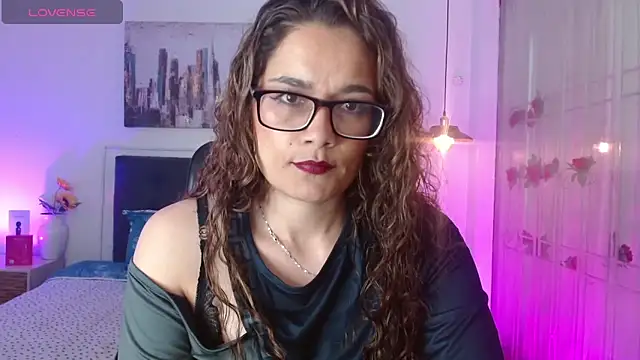Snapshot of Rose_Thompson1 chatting on 11, 5, 2026 Rose Thompson1 online show from 11, 5, 2026