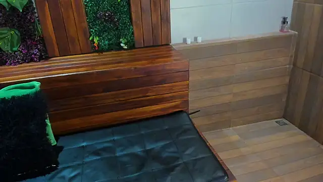 labrinthteasing online show from 18, 3, 2025