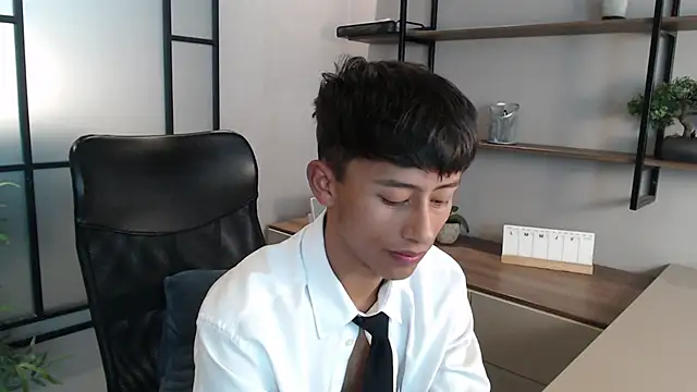 labrinthteasing online show from 17, 3, 2025