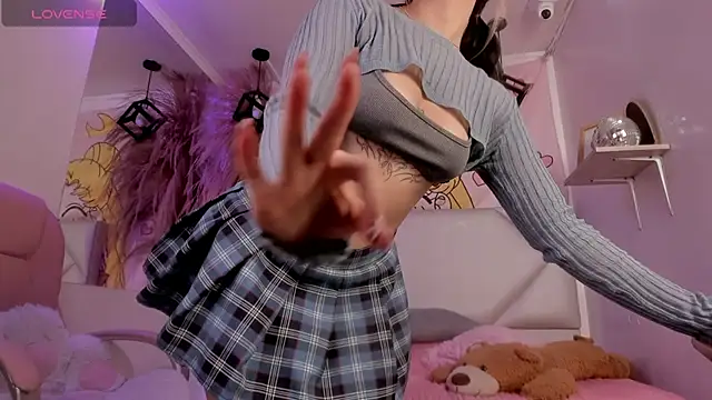 Abby Piink online show from 28, 4, 2026