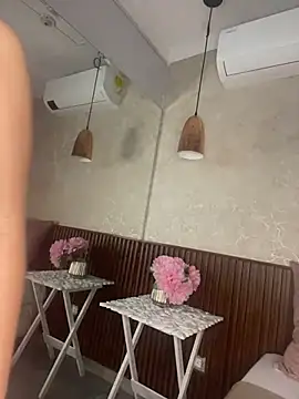 alisonnwalker2025 online show from 2, 2, 2026