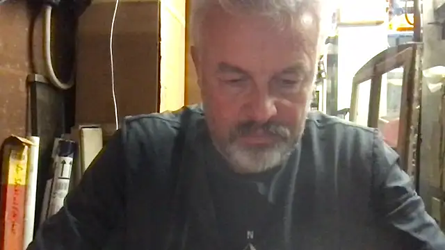 Berg Boy online show from 17, 10, 2025