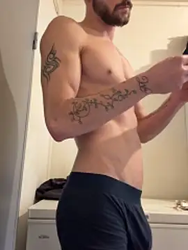 Hugo34bg online show from 12, 2, 2026