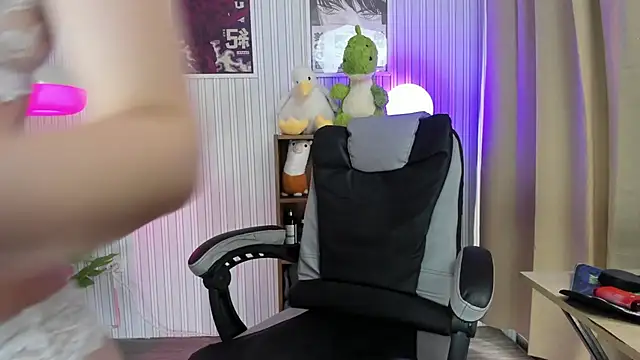 Miyuki wolf online show from 24, 9, 2025