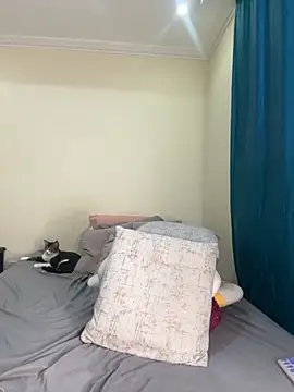 Snapshot of Ivelleee_ chatting on 25, 10, 2025 Ivelleee online show from 25, 10, 2025