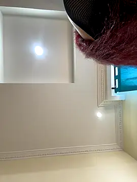 Snapshot of Ivelleee_ chatting on 28, 11, 2025 Ivelleee online show from 28, 11, 2025