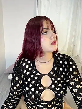 Ivelleee  online show from 28, 3, 2026