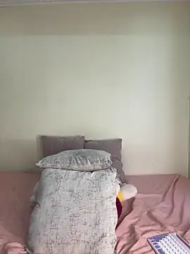 Ivelleee  online show from 18, 12, 2025