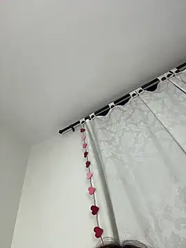 Ivelleee  online show from 15, 2, 2026