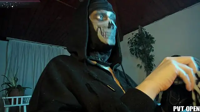 Snapshot of cos_operator chatting on 1, 3, 2026 cos operator online show from 1, 3, 2026