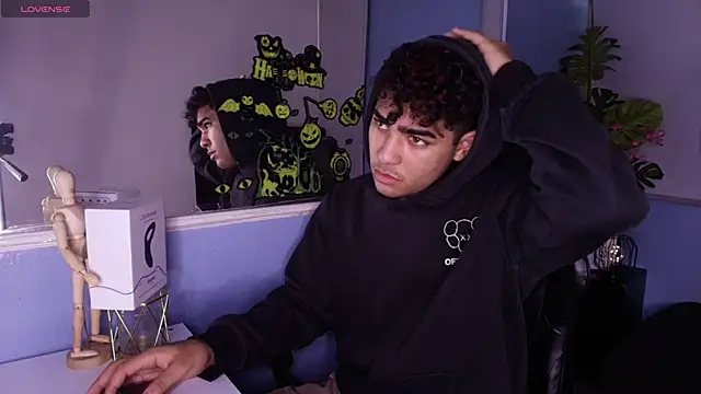 LucasCarterr  online show from 30, 9, 2025