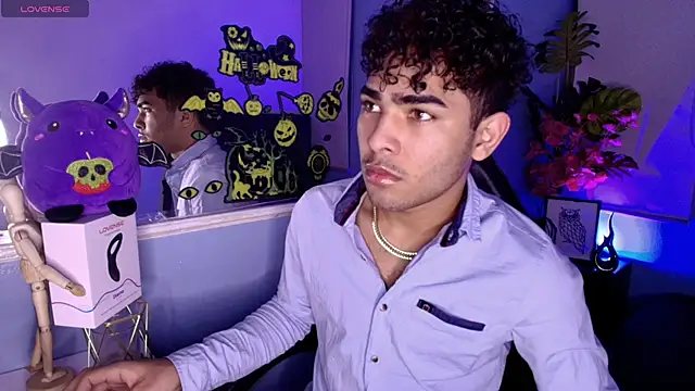 LucasCarterr  online show from 3, 10, 2025