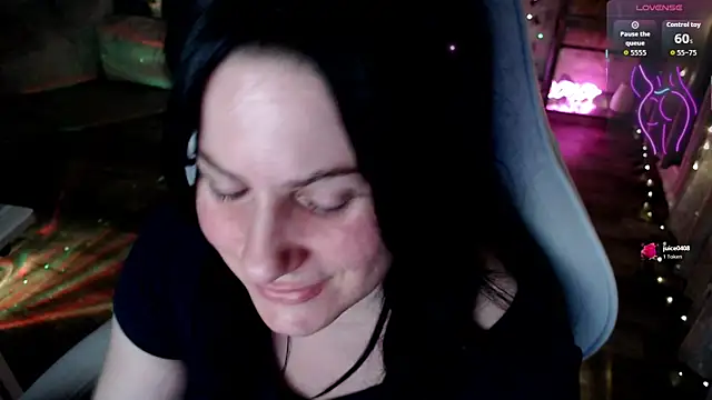 Snapshot of BellaStar84 chatting on 13, 4, 2026 BellaStar84 online show from 13, 4, 2026