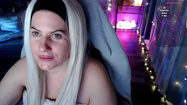 Snapshot of BellaStar84 chatting on 10, 3, 2026 BellaStar84 online show from 10, 3, 2026