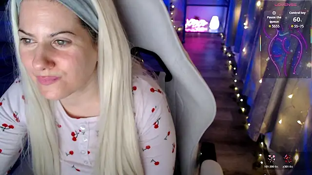 Snapshot of BellaStar84 chatting on 5, 3, 2026 BellaStar84 online show from 5, 3, 2026