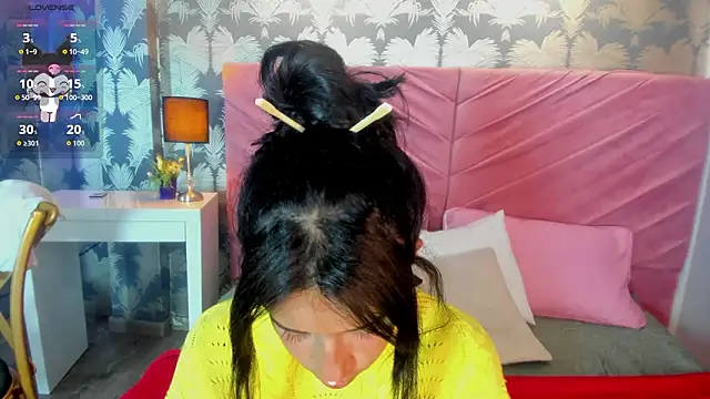 Karin Ks online show from 12, 2, 2026