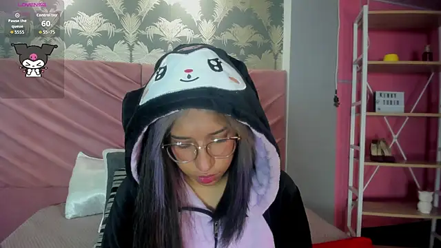 Karin Ks online show from 5, 12, 2025