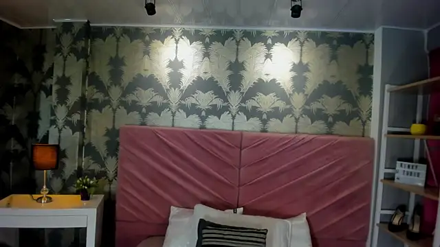 Karin Ks online show from 5, 11, 2025